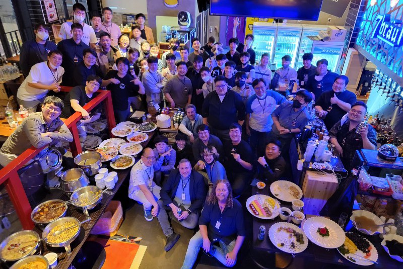 Star Citizen (@RobertsSpaceInd)