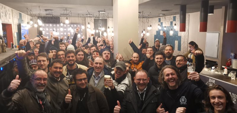 Star Citizen (@RobertsSpaceInd)